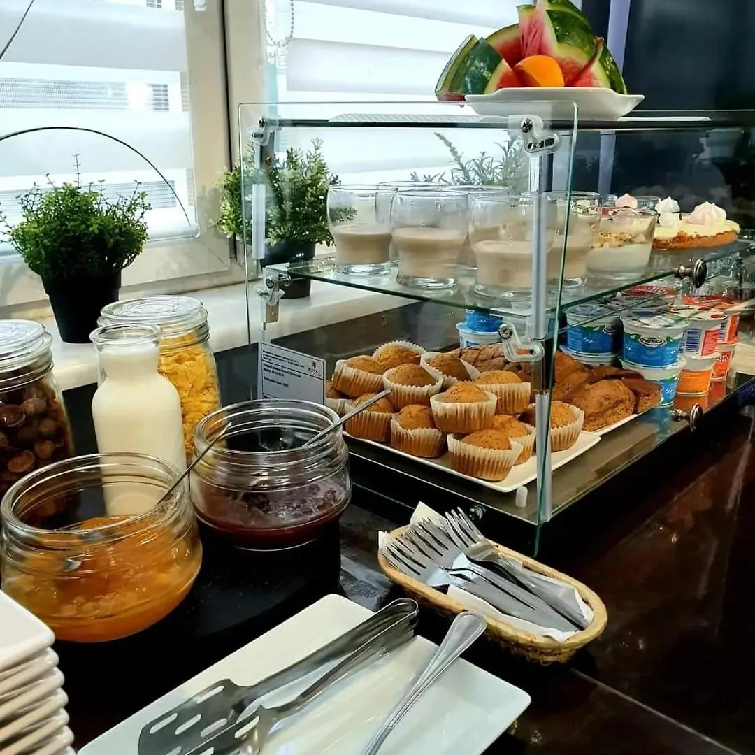 Hotel Gromada Познань Польша