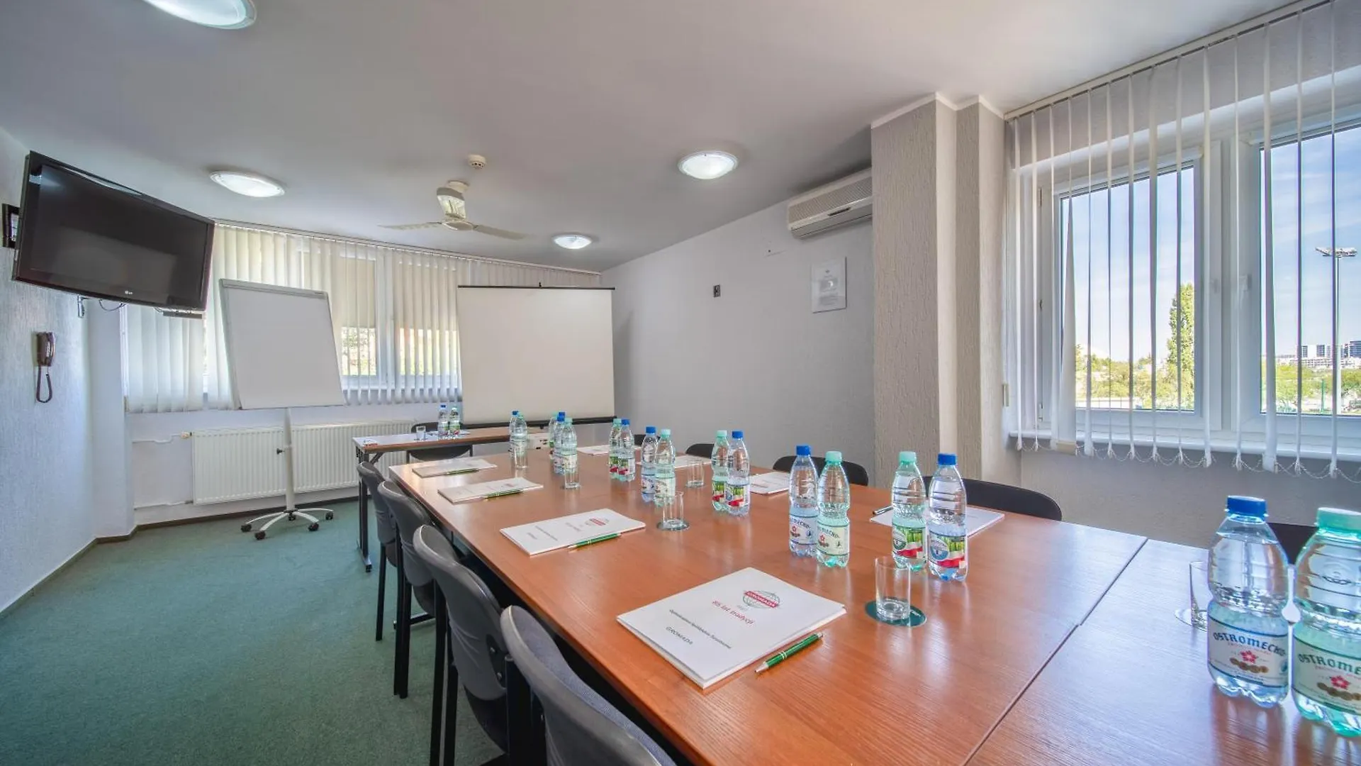 Hotel Gromada Познань